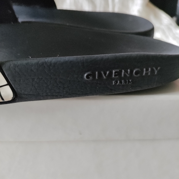 Givenchy Slides - Picture 5 of 6